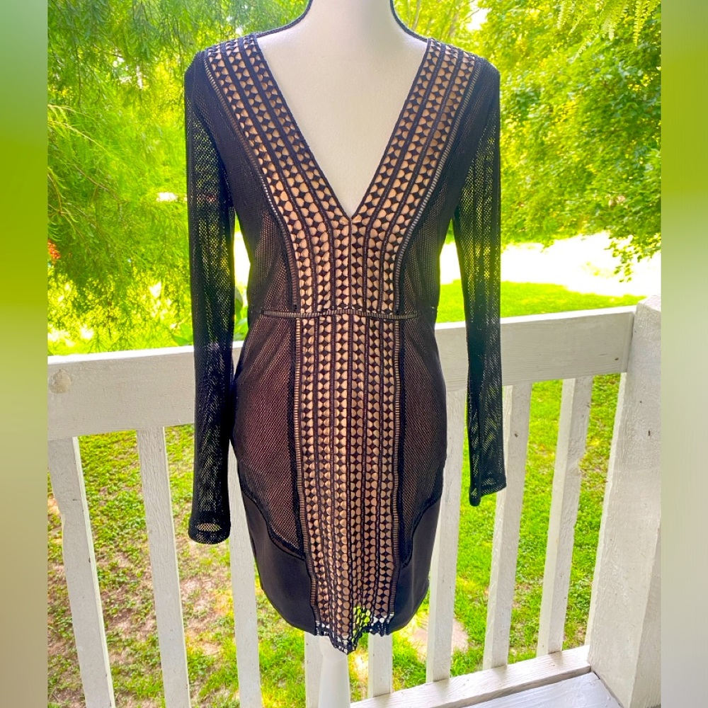 AKIRA Chicago Red Label Black / Nude Long Sleeve Bodycon Cocktail Dress Sz Large